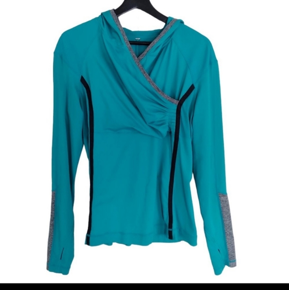 Lululemon run for your life blue pullover with black edging and hood - Picture 2 of 6